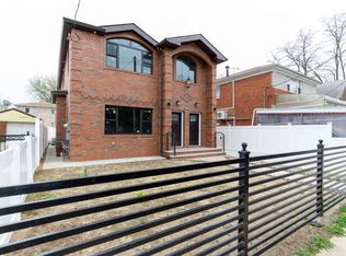 164-22 76th Rd #1, Fresh Meadows, NY 11366