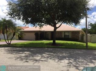 4308 NW 69th Ln, Coral Springs, FL 33065