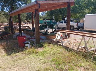 18030 Blackberry Ln, Redding, CA 96003