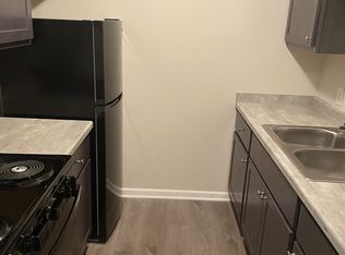 10300 W Dean Rd #206, Milwaukee, WI 53224