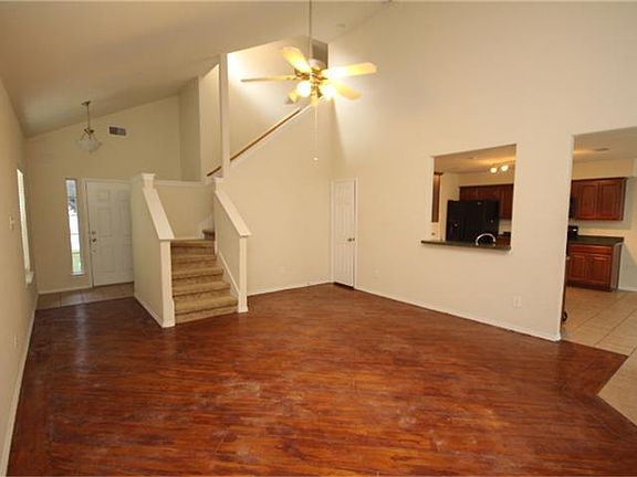 5th image of 5106 Royal Cypress Dr