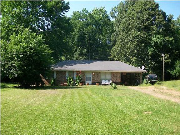 Great spot for a garden or an area for children to play.