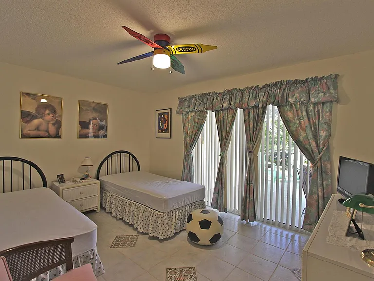 10201 Chapman Oak Ct — Photo 14
