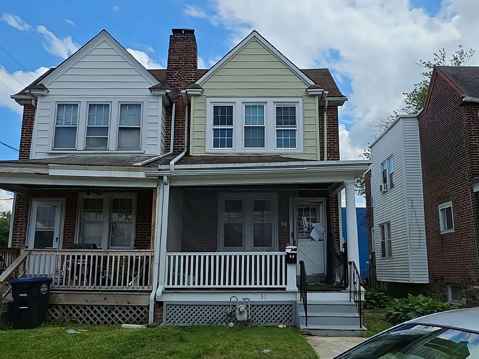 1st image of 31 E 15th St