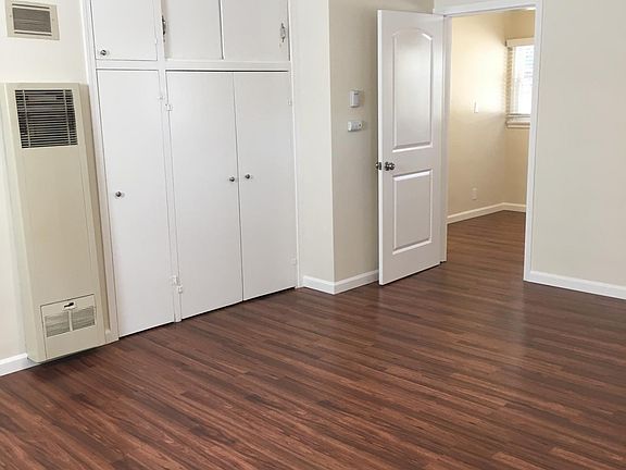 5th image of 1489 1/2 E Elizabeth St