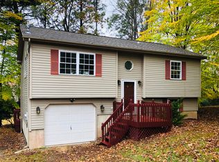 109 Randy Ridge Ct, Drums, PA 18222