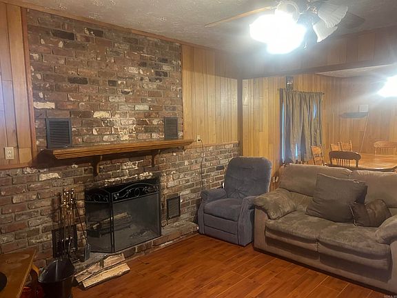 2nd image of 316 W 4th St