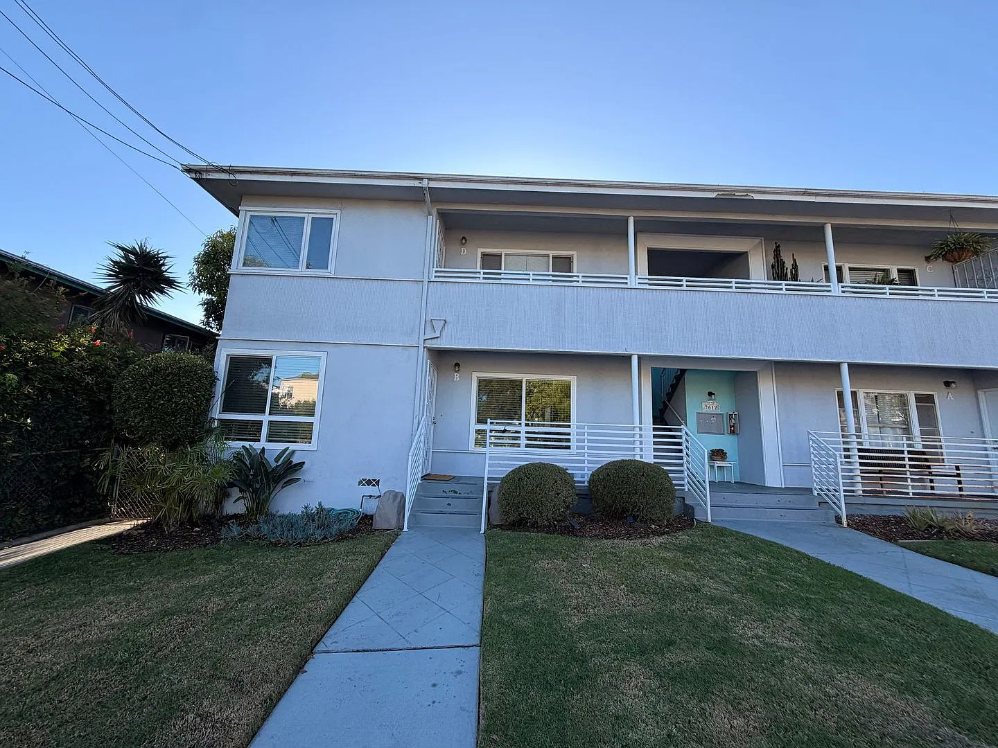 Beautiful 1-Bedroom 1-Bath — Photo 2