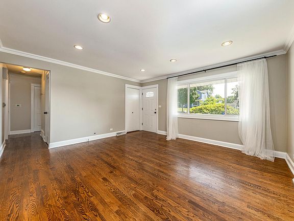 4th image of 5428 Benton Ave