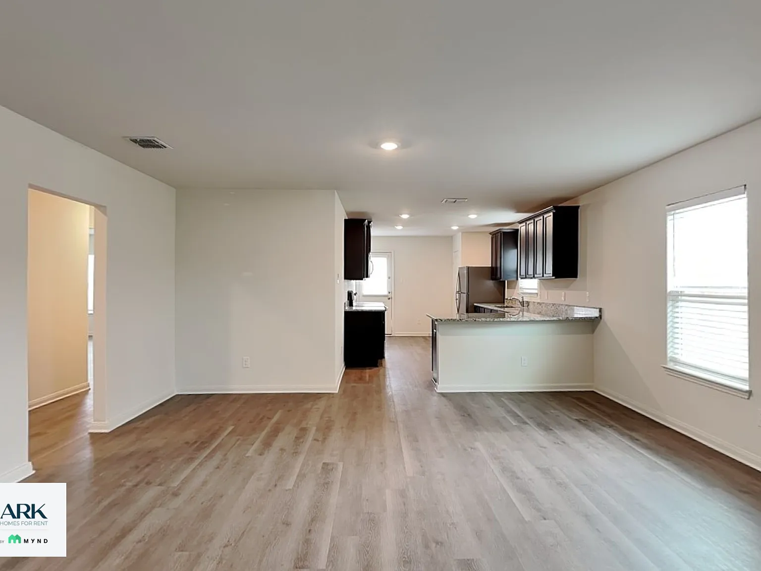 4 bed, 2.0 bath, 1794 sqft, $1,695 — Photo 3