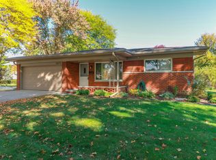 38372 Roycroft Ct, Livonia, MI