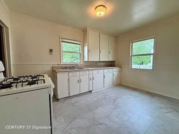 5th image of 1425 Stephens St