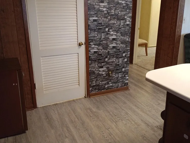 2715 Black Forest Trl SW — Photo 8