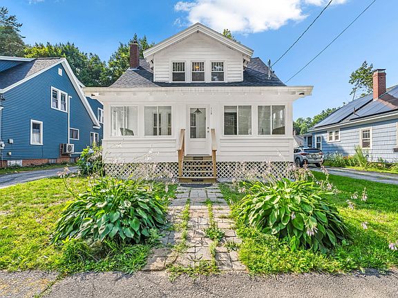 3rd image of 115 Shepley Street