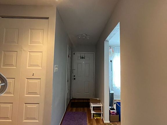 2nd image of 15939 Yukon Ln