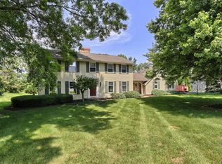 103 Wheatland Park Ln, Lancaster, PA 17602