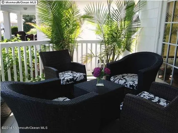 11 Pennsylvania Ave, Spring Lake, NJ 07762