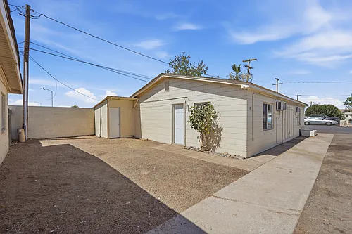 623 S Country Club Dr Photo 1