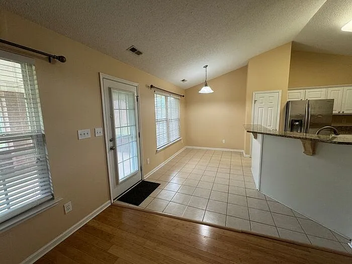 137 Clover Ridge Dr — Photo 13