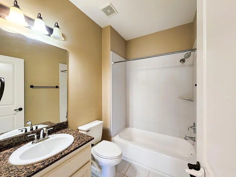 219 W 27th St #K — Photo 27