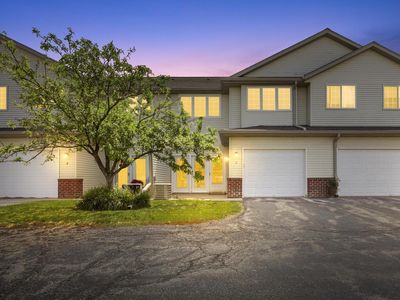 2428 Fox River PARKWAY #I, Waukesha, WI, 53189