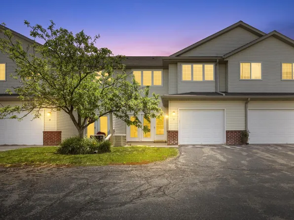 2428 Fox River PARKWAY #I, Waukesha, WI 53189