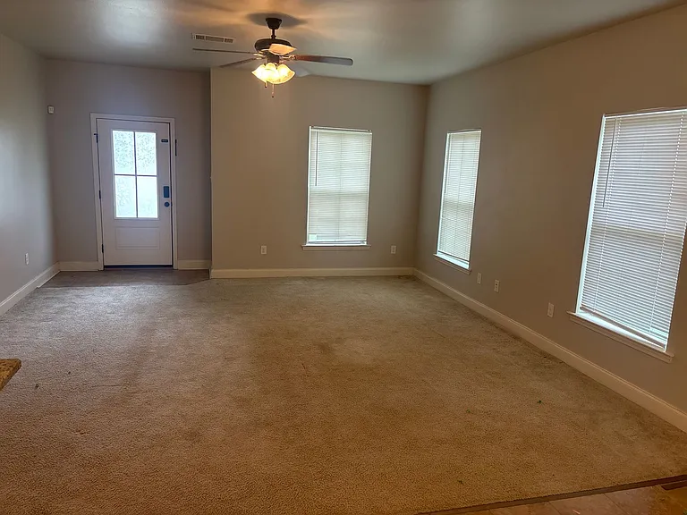 13870 Maddie Cir — Photo 4