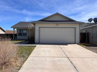 122 Campfire Cir, Fernley, NV 89408