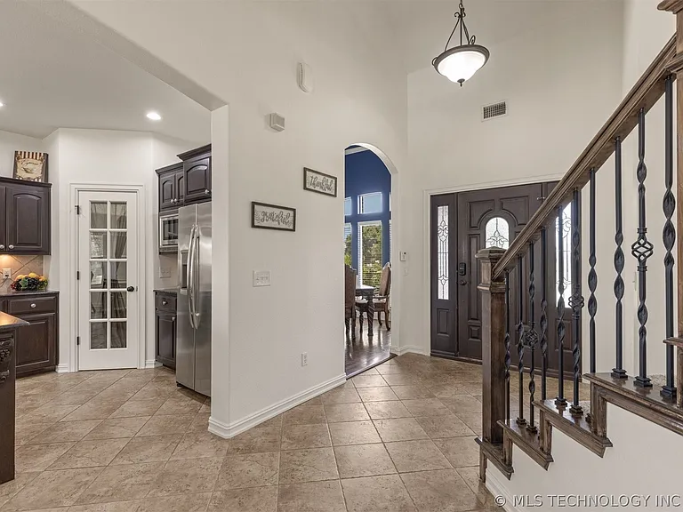 4902 S 165th East Ave — Photo 8
