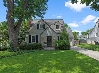 5444 Canterbury Rd, Fairway, KS 66205