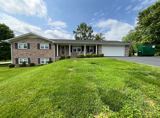 110 S Maplewood Dr, Somerset, KY 42501