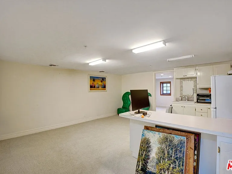 5805 Foxview Dr — Photo 34