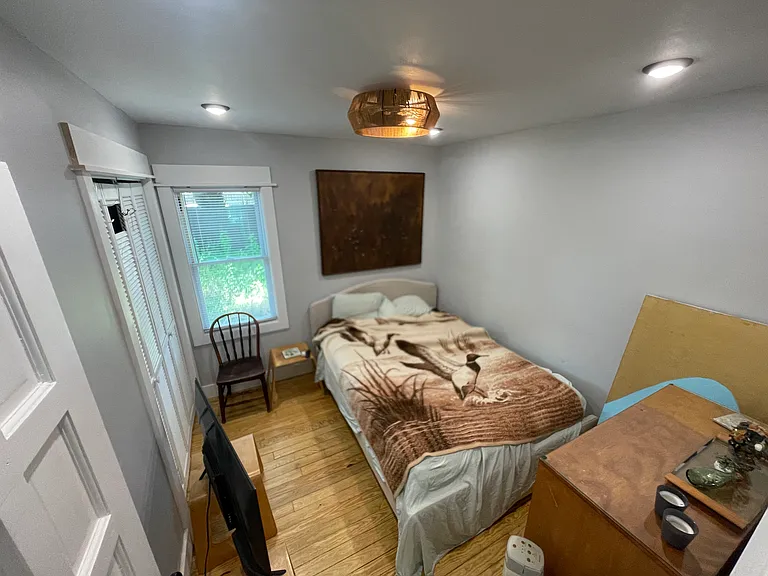 1219 New Castle St #B — Photo 12
