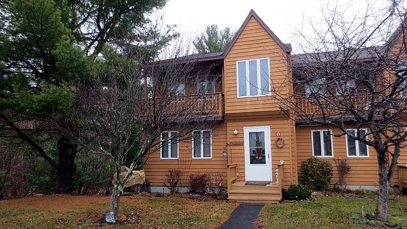 1st image of 17 Glenwood Townhouse Rd