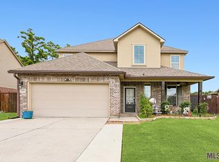 11411 Legacy Oaks Ln, Gonzales, LA 70737