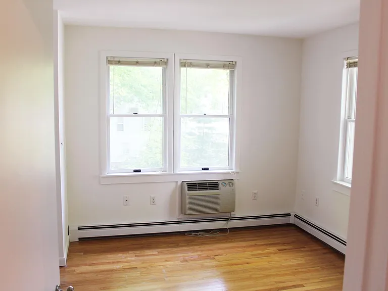 200 Terrace Pl #A — Photo 9