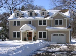 106 Fairview Ave, Bayport, NY 11705