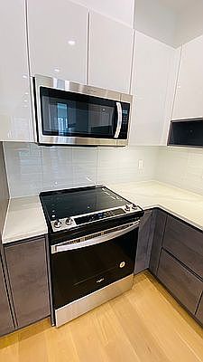 4th image of 258 Winthrop St #2R
