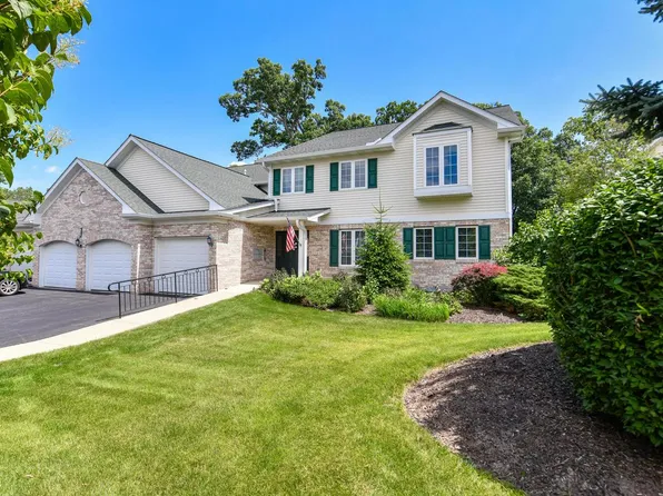 91 Potawatomi ROAD #J-4, Williams Bay, WI 53191