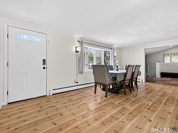 4th image of 23 Skyview Terrace