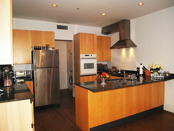 5th image of 14 Wooster St APT 4
