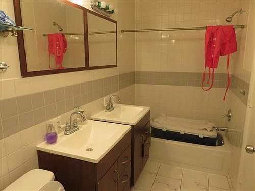 3rd image of 1426 W Walton St #3FFF