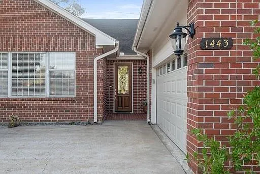 1443 Sugar Creek Blvd — Photo 4