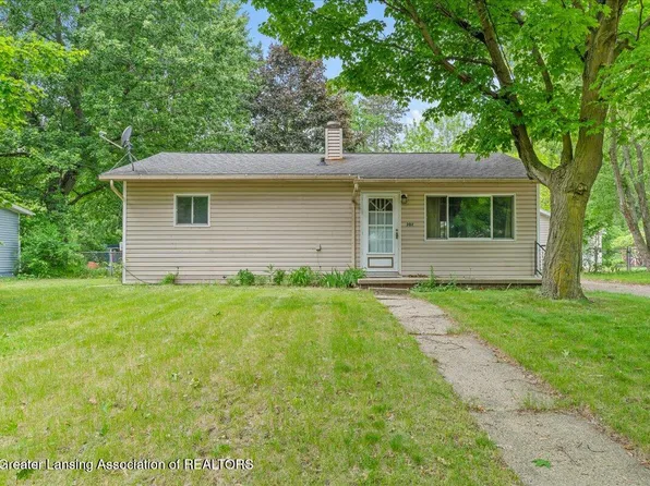 302 Katheryn St, Mason, MI 48854