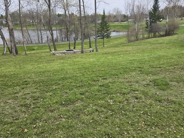 5165 Islanders Way, Gladwin, MI 48624