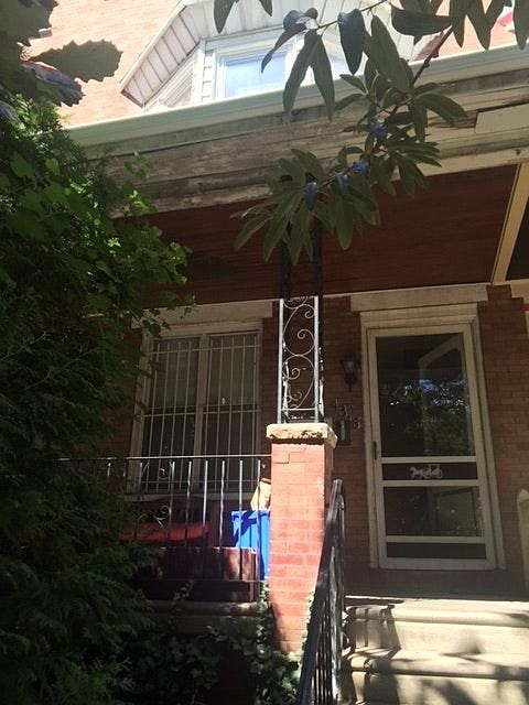 1st image of 4315 Larchwood Ave #1