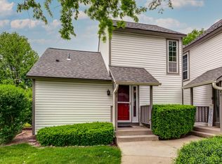 938 Chase Ct, Gurnee, IL