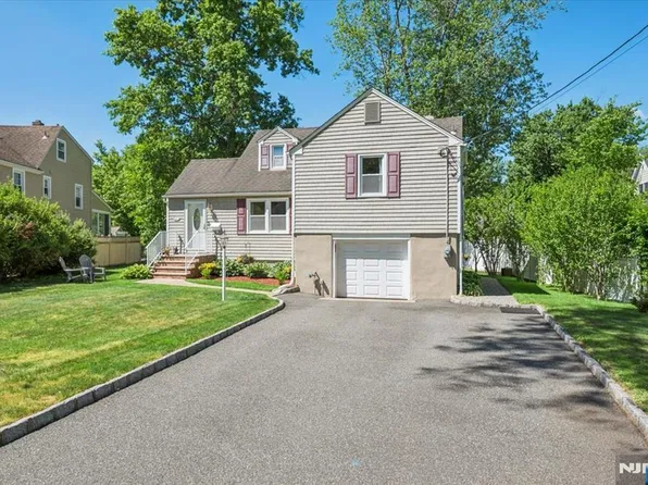 40 Elmwood Road, Florham Park Borough, NJ 07932