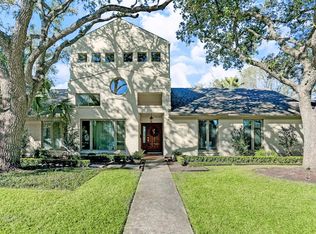 5106 Loch Lomond Dr, Houston, TX 77096