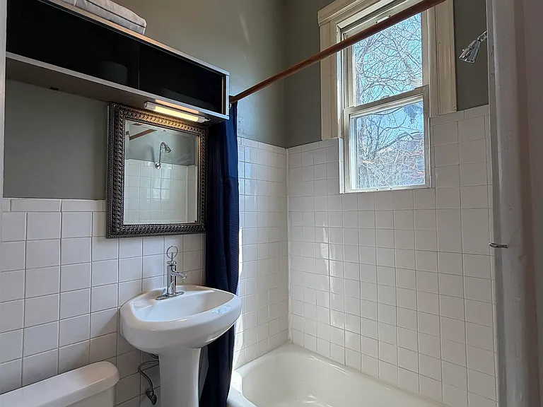68 Sherman Ave #2R — Photo 10